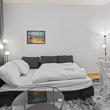 Modern Apartment Close To Center - 2Br Виена Екстериор снимка